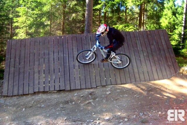 Simpleride Nikita kemp 2011 Simpleride Nikita kemp 2011