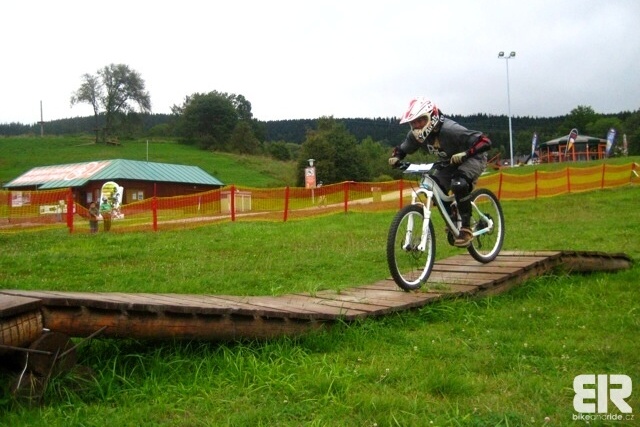 Simpleride Nikita kemp 2011 Simpleride Nikita kemp 2011