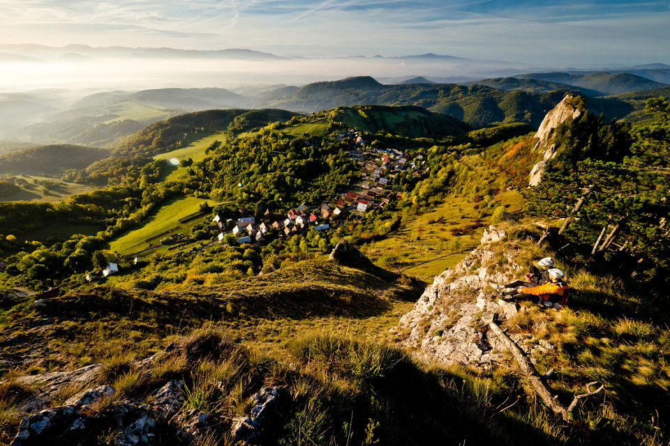 Vrsatec: Pondelni experiment (Trail-Busters.cz)