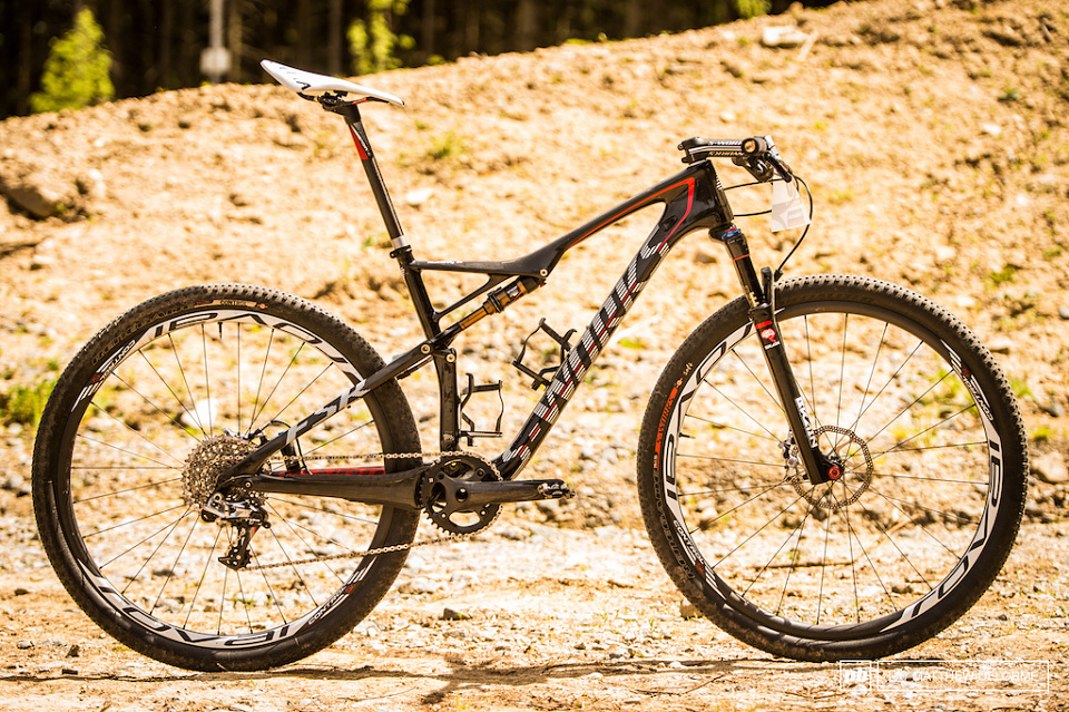 Nove Mesto - Tech News (převzato z PinkBike.com)