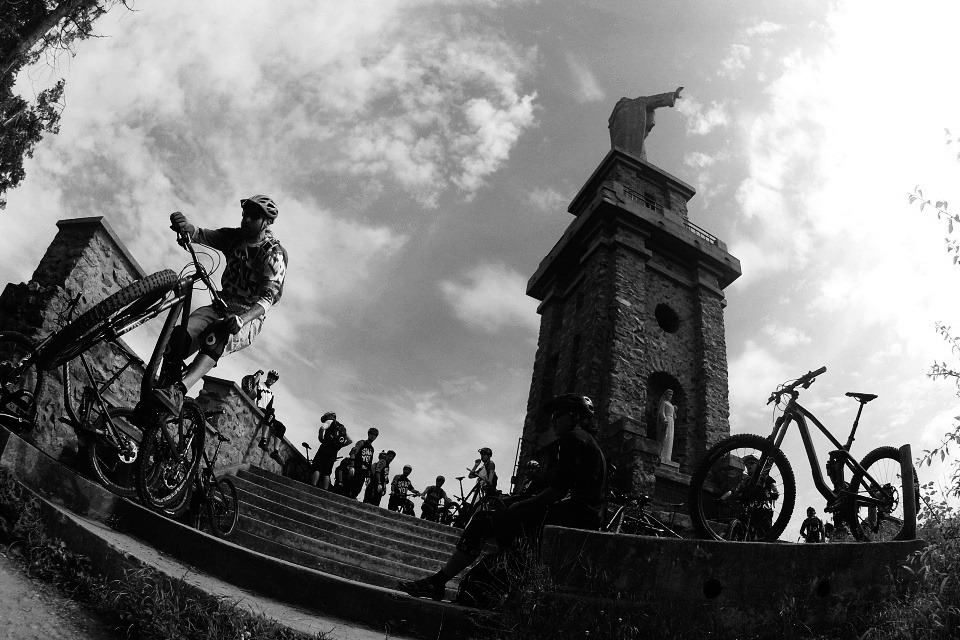 SRAM Guide - prvni dojem