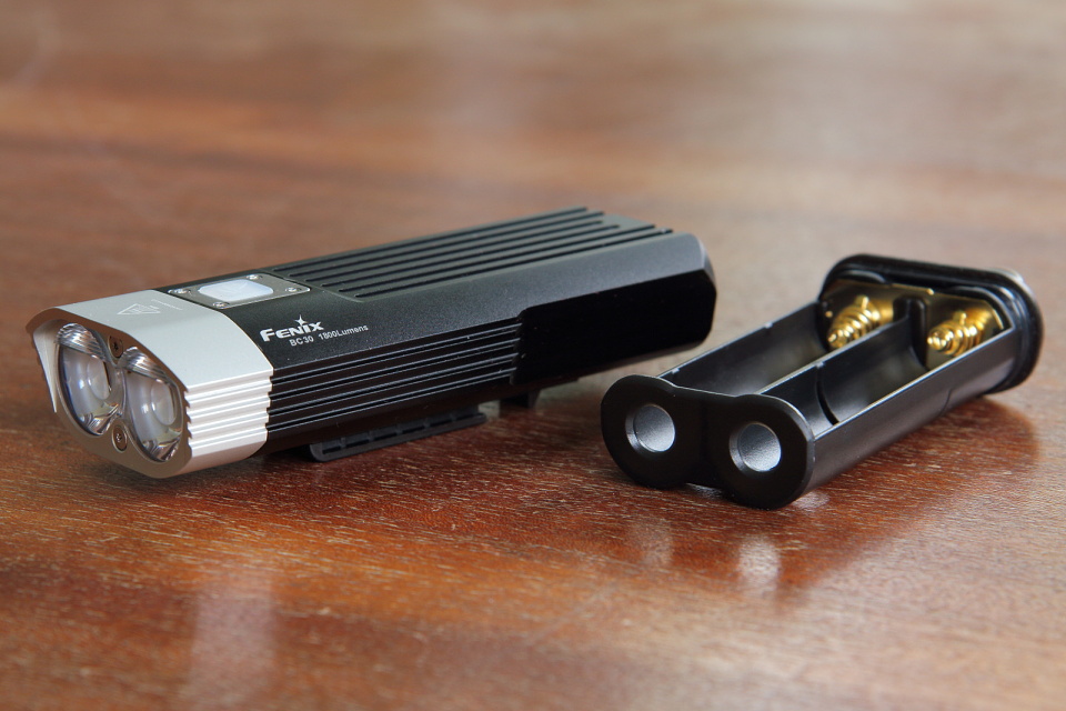 Fenix BC30 - test svetla