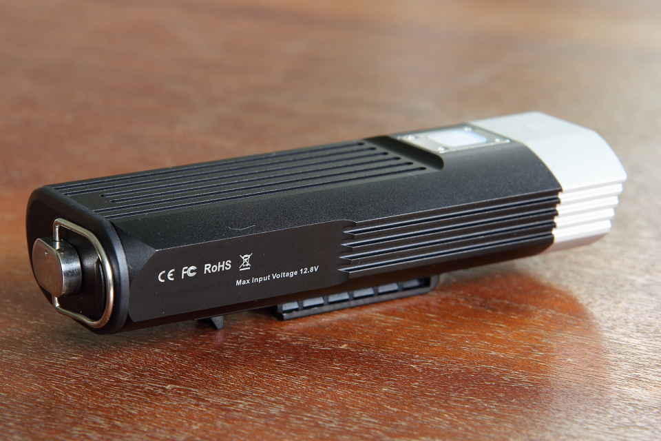 Fenix BC30 - test svetla