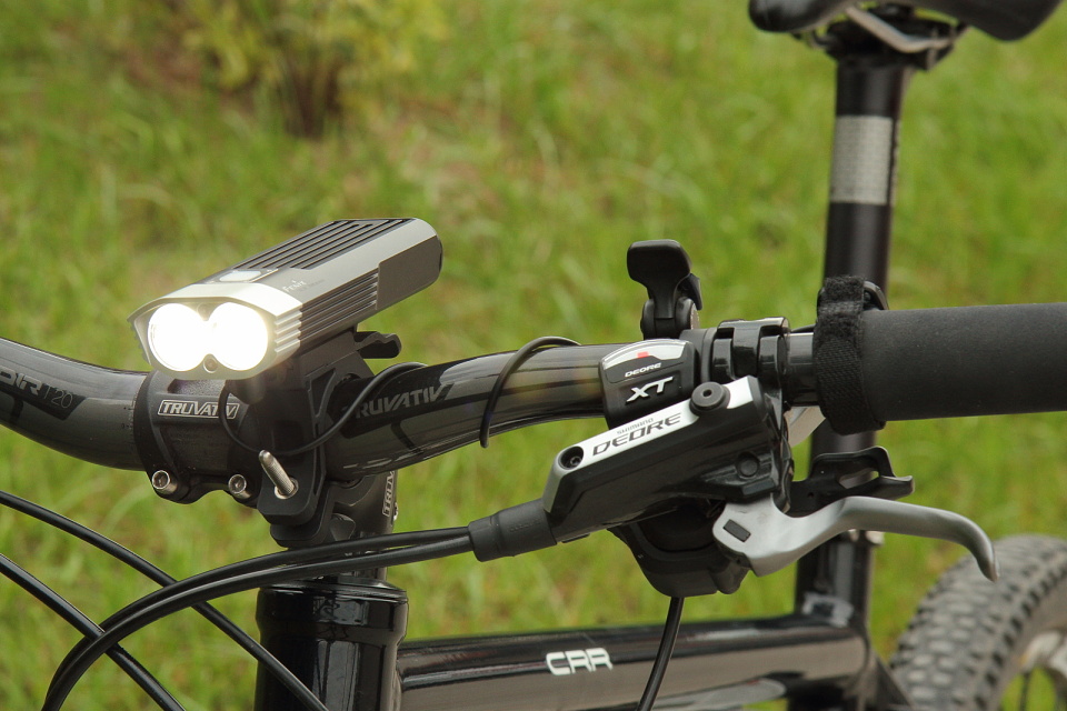 Fenix BC30 - test svetla