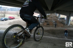 Pump Track pod mostem - 1.