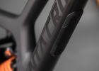V10_275_details_005