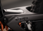 V10_275_details_008
