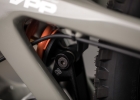 V10_29_details_006
